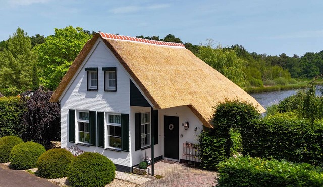 Beach Cottage in Heel