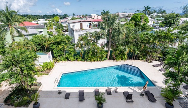 Brownes 3C - 2-bedroom condo Hastings Barbados
