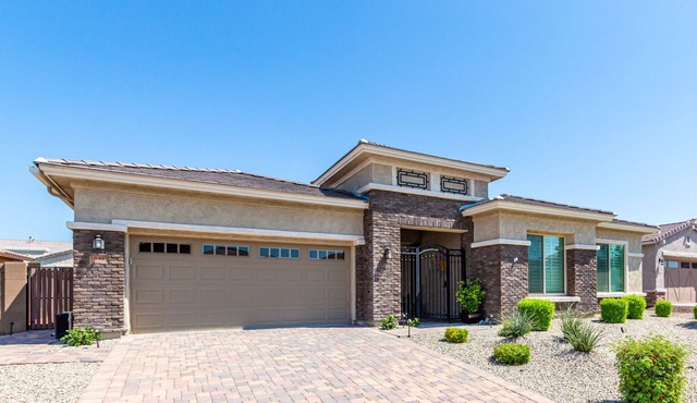 Close to Pro Sport facilities. Beautiful home. in Goodyear