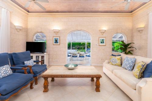Coconut Grove 8 Luxury Villa by Island Villas