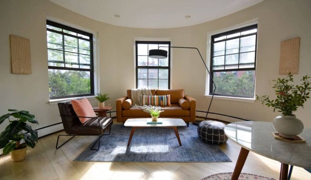 Comfy Back Bay Alcove Studio Apt in Boston