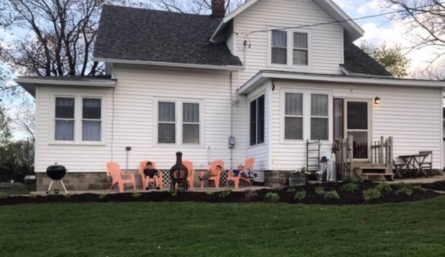 Destination Driftless- A Trailside Retreat in Darlington