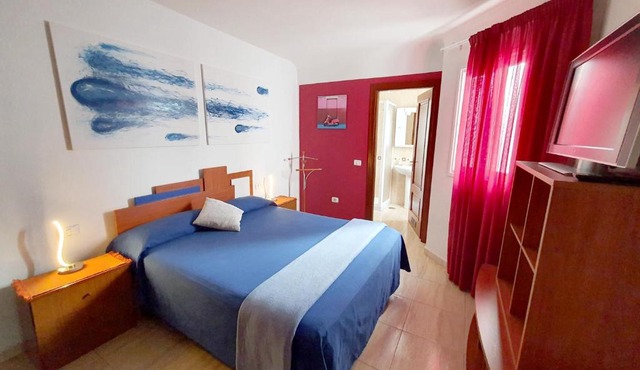 Habitación Doble con baño privado en Tenerife, Canary Islands in La Laguna