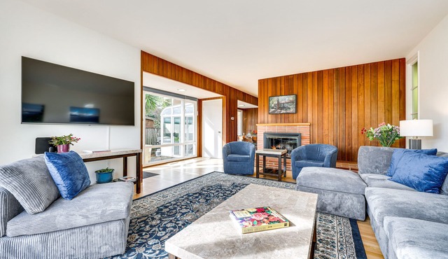 Mill Valley Home: 5 Mi to Golden Gate Bridge! in Mill Valley