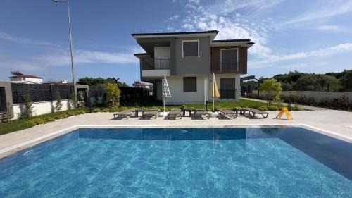 Nest Park Side in Side