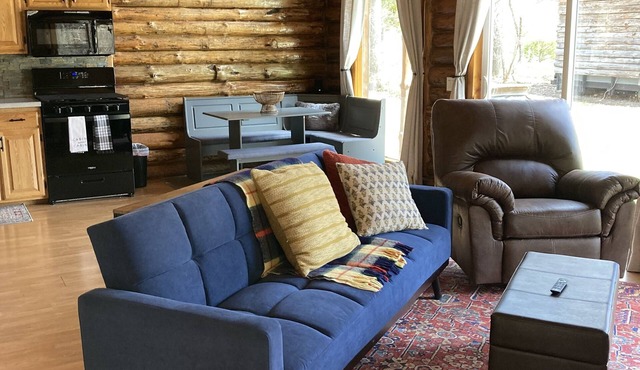 Newly remodeled log cabin next to beautiful Wisconsin River- Rivers Edge Cabin in Muscoda