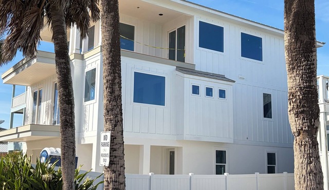 Oceans 11–Huge Ocean Views, Pool & 50 Steps to Beach, East of A1A in St. Augustine