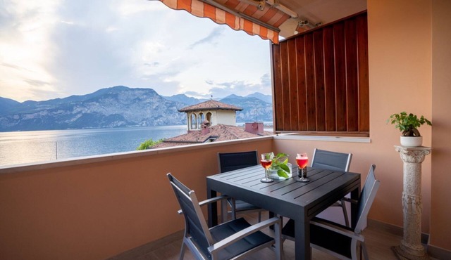 ORA. BETH'S HOUSE in Brenzone sul Garda