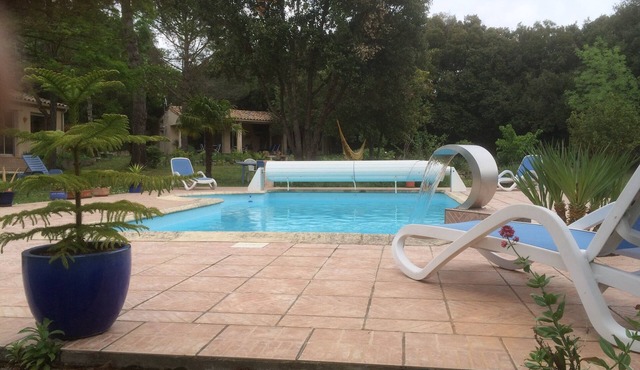Quiet cottage near Carcassonne pool in Ventenac-Cabardès