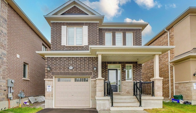 Sleeps 6, Workspace, Full Privacy, Kitchen in Milton in Milton