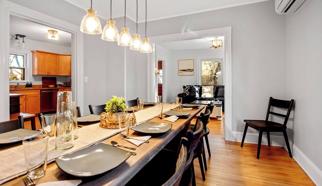 Spacious 5-Bedroom Home with Game Room in Amherst - Mins to UMass in Amherst