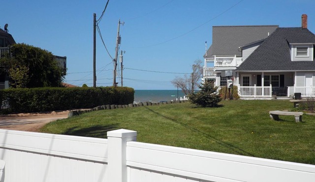 Steps Away from the Beach in South Haven
