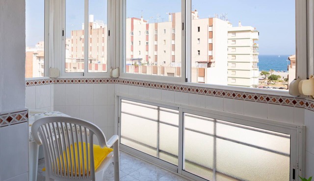 Studio Apartment 'Torre Del Mar' with Sea View, Wi-Fi and Air Conditioning in Torre del Mar