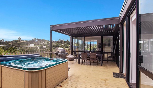 The Palm Beach Treehouse - Palm Beach Holiday House in Palm Beach