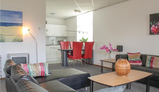 Two-Bedroom Apartment Strandslag 09 in Julianadorp