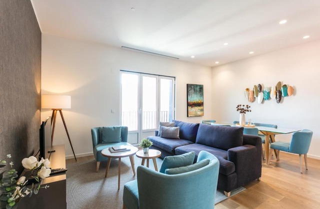 FLH Restauradores Modern Apartment in Lisbon