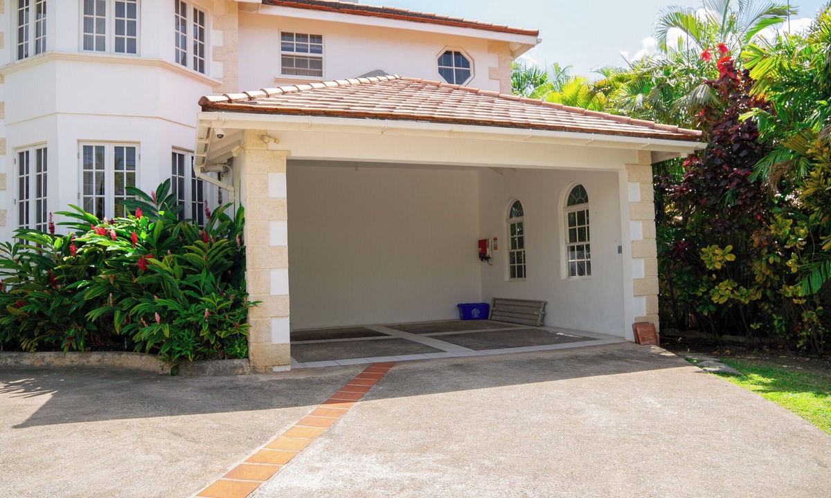 Paynes Bay Villa | Marzalea 2 bd Villa by Zenbreak