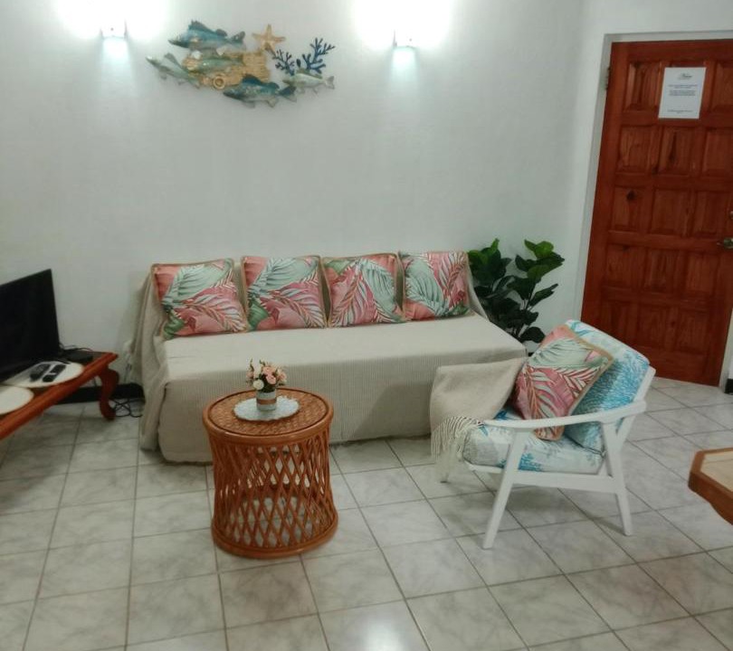 Sunset Crest Apartment | Cosy apartment with pool and garden view