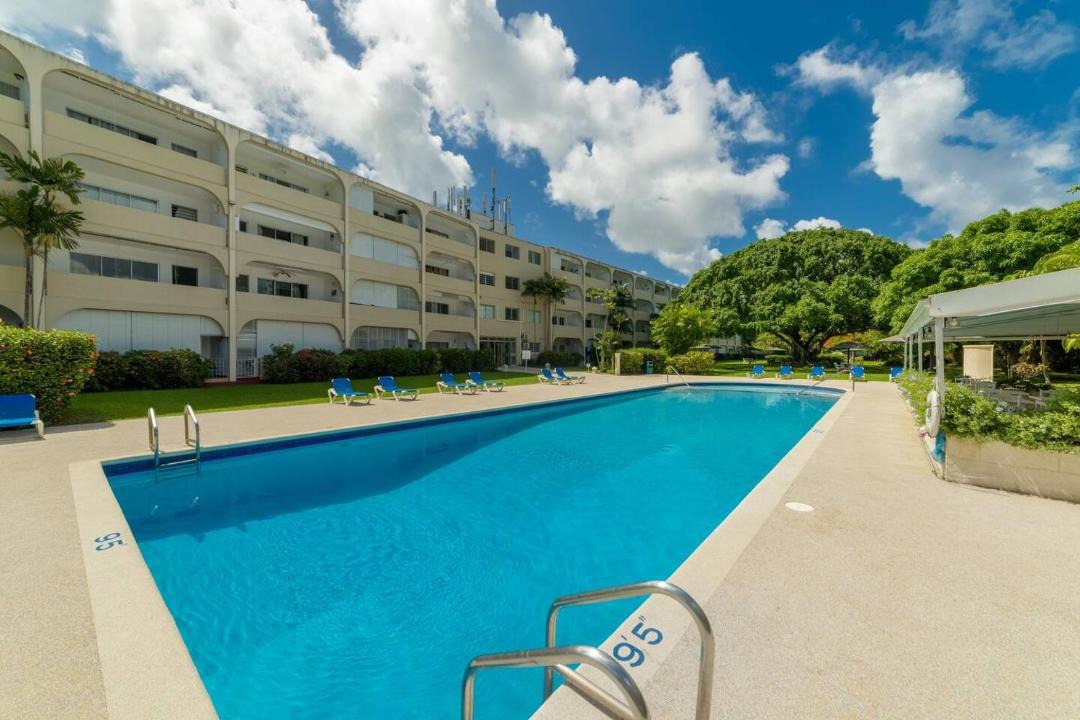 Sunset Crest Apartment | Golden View No 107