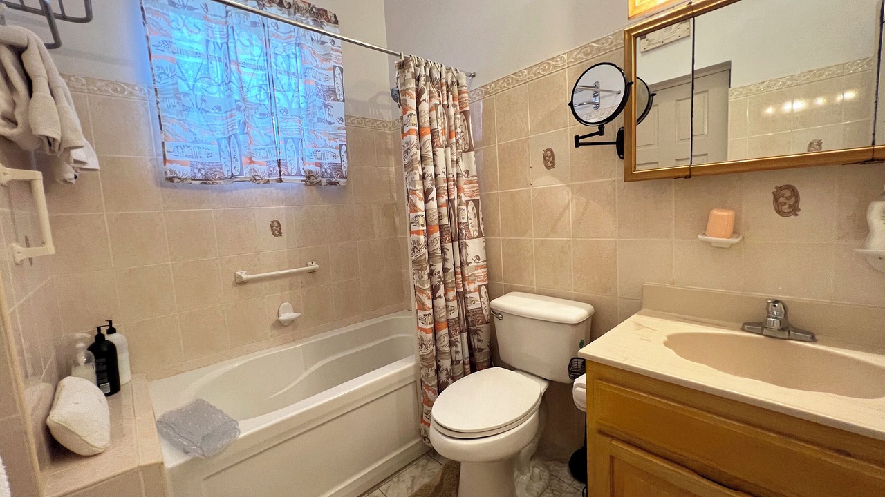 Photo of Bathroom in Lower Carlton