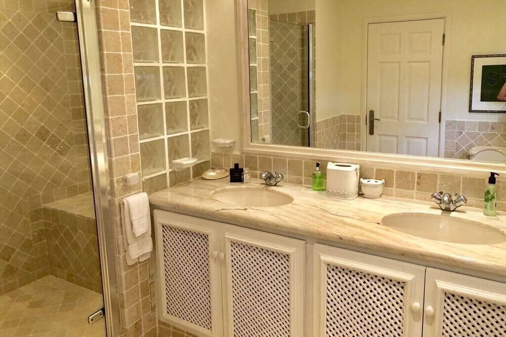 Photo of Bathroom in Westmoreland