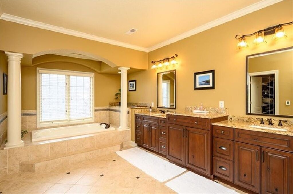 Photo of Bathroom in Waukee