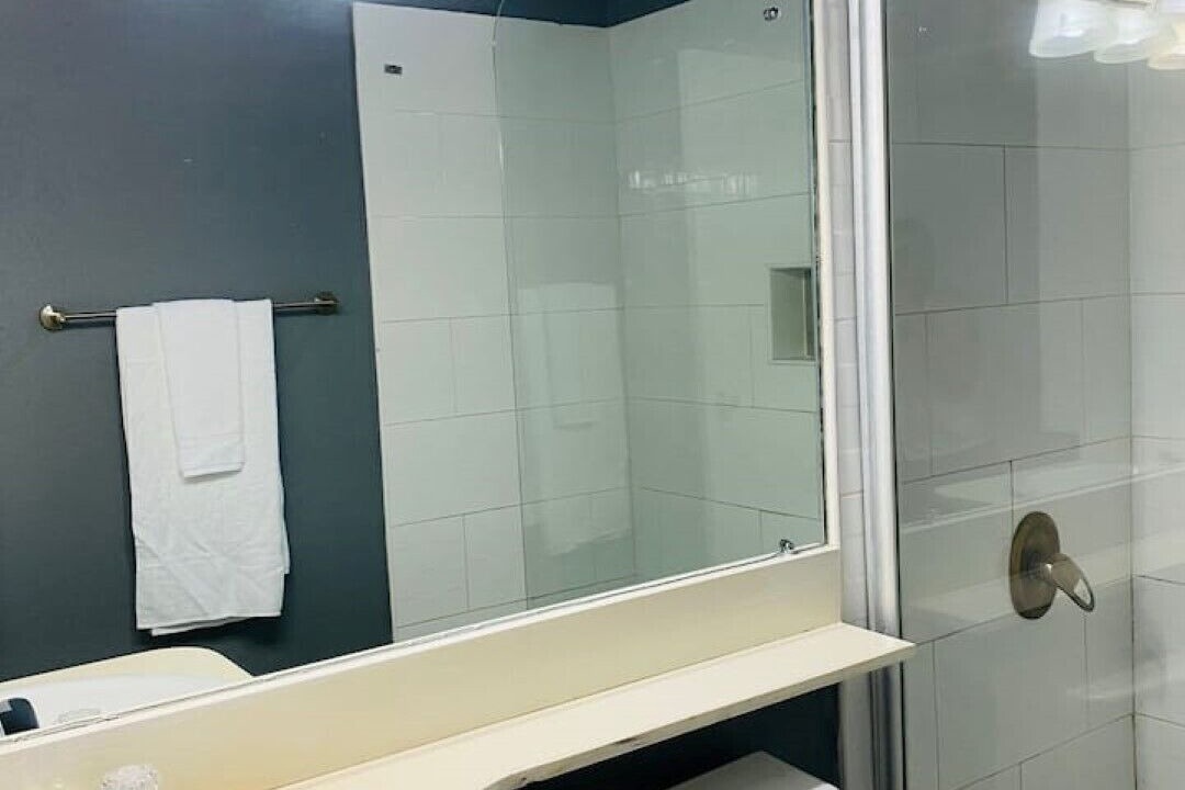 Photo of Bathroom in Sunset Crest