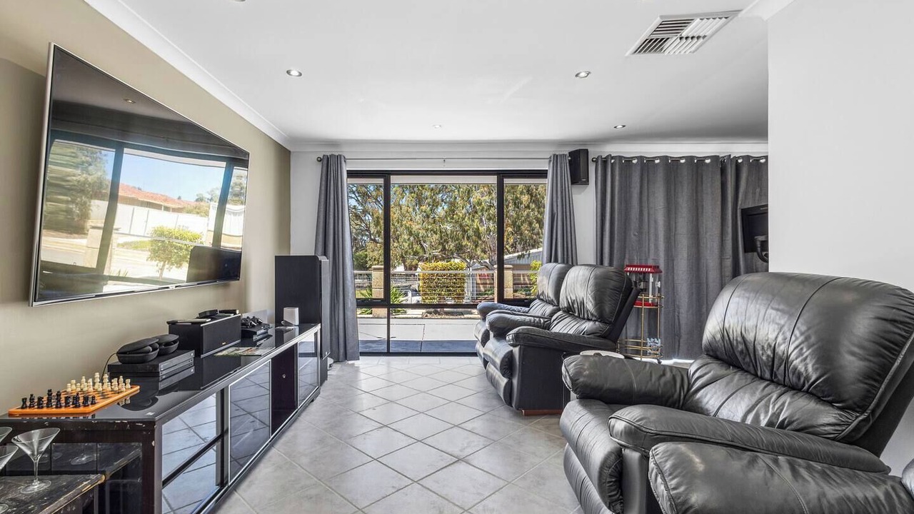 Photo of Livingroom in Hillarys