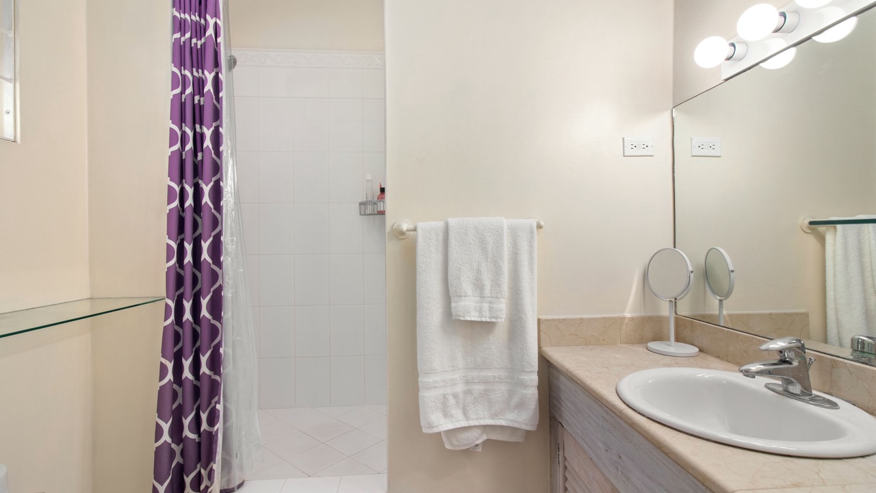 Photo of Bathroom in Blue Waters