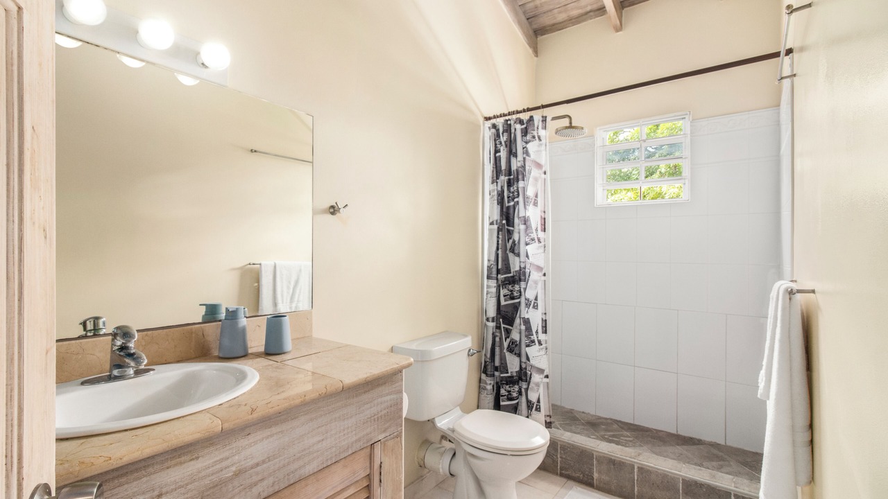 Photo of Bathroom in Blue Waters