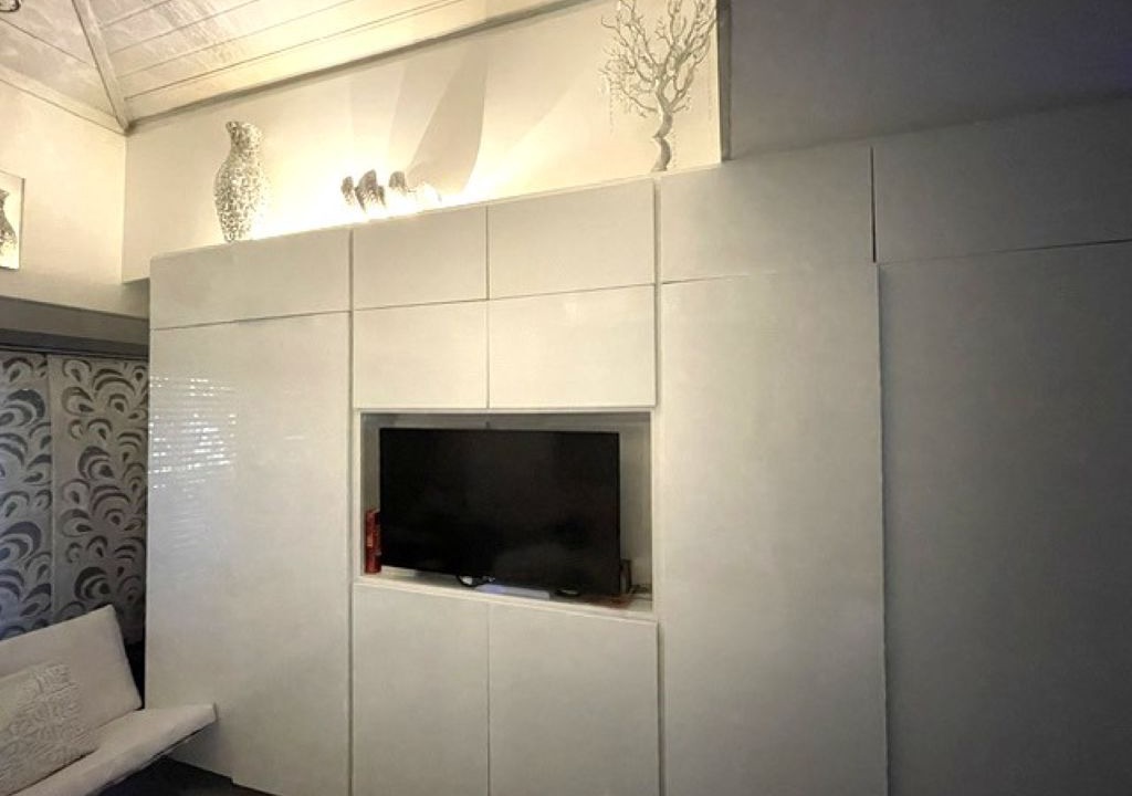 Photo of Livingroom in Marine Gardens