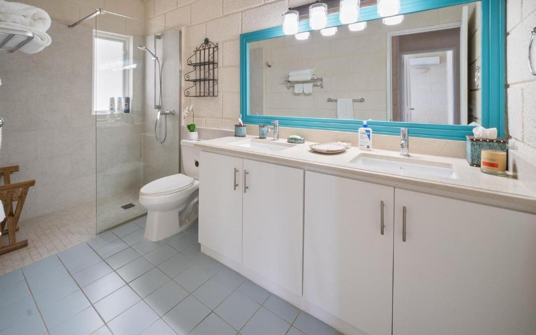 Photo of Bathroom in Long Bay