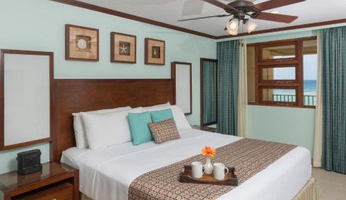 One Bedroom Penthouse Suite with Seaview 
