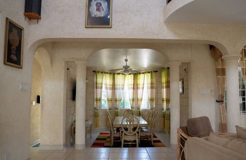 Paynes Bay Villa | Marzalea 2 bd Villa by Zenbreak