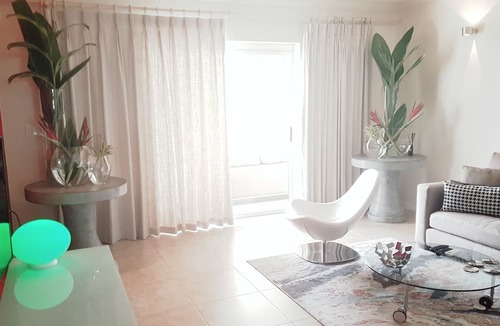 Durants Apartment | Designer Penthouse - Amazing Views & Location