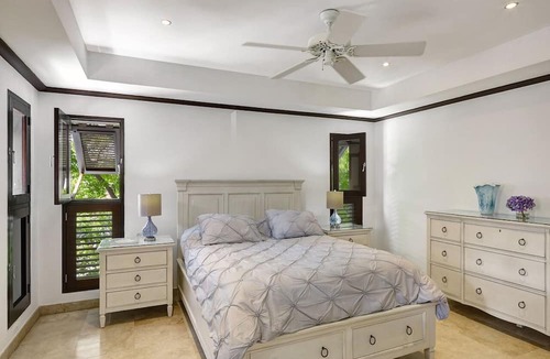 Old Trees Bay Apartment | Coral Cove 4, Green Fields