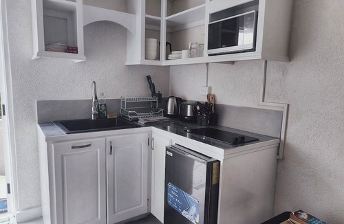 Worthing Apartment | Cozy 1-bedroom apartment in lovely Bridgetown with AC