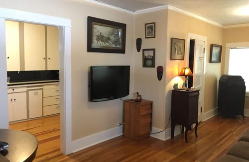 Flagstaff Apartment | Historic Downtown Carriage House