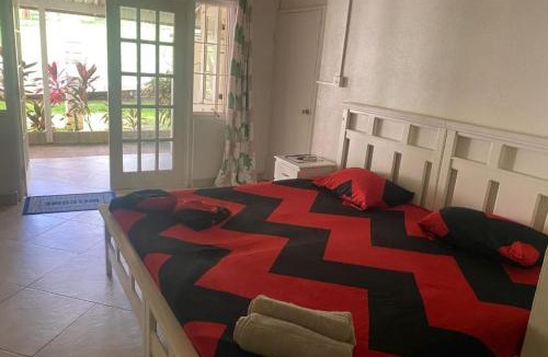 Westmoreland Apartment | Pondbottom Apartments Hotel