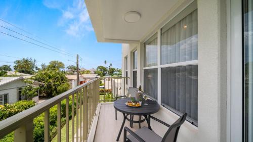Little Battaleys Apartment | Across from beach with resort pool - Coral Beach 202