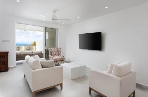 Deanes House | Golf Retreat Near Apes Hill & Royal Westmoreland