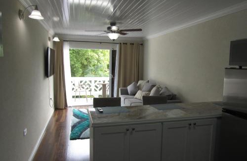 Lazaretto Apartment | 202 Batts Rock Beach Condos