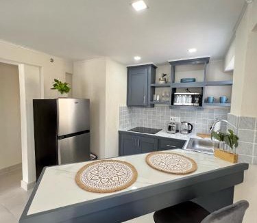 Douglas Apartment | Seavetri at Golden Mile