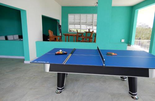 Welches Apartment | Oistins Bayview Apartments