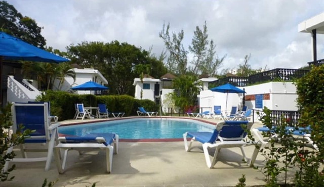 Rockley Golf Club 309 2 Bed 2 Bath Pool Tennis Bar