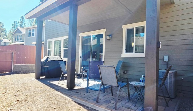 Townhome in the Pines-Quiet Cul-de-sac-A/C-W&D-Fireplace-Close to NAU & Trails in Flagstaff
