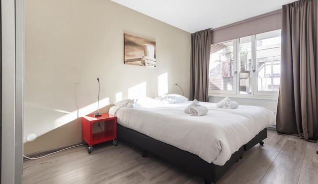 Spacious 2 bedroom ground flloor apartment - Kaag Resort (1) in Warmond