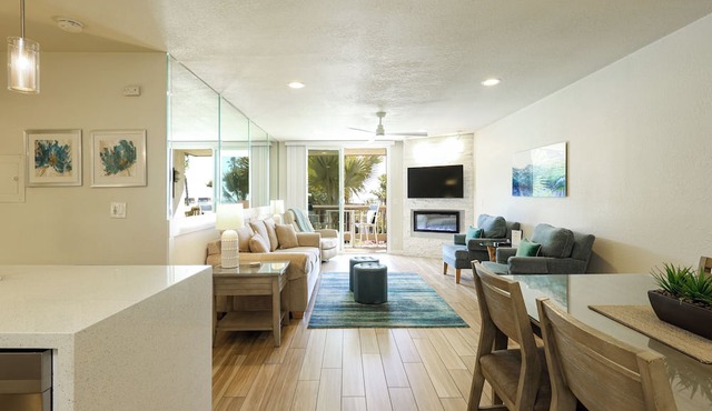 Stunning Ocean, Pool, and Garden views from Beautifully Appointed Unit! in Oceanside