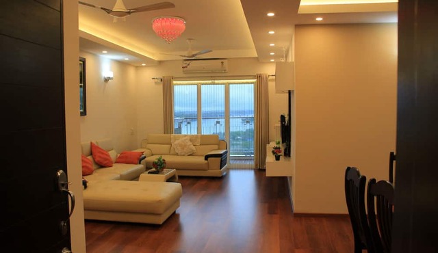 Cochin Luxury Apartment Backwater facing 4 BRK Marine Drive in Ernakulam