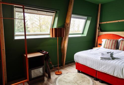 Boetiek hotel Parel aan de Zaan near Zaanse Schans and Amsterdam in Wormerveer